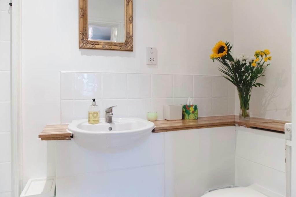 Lynbrook Grove Guesthouse Londra Esterno foto