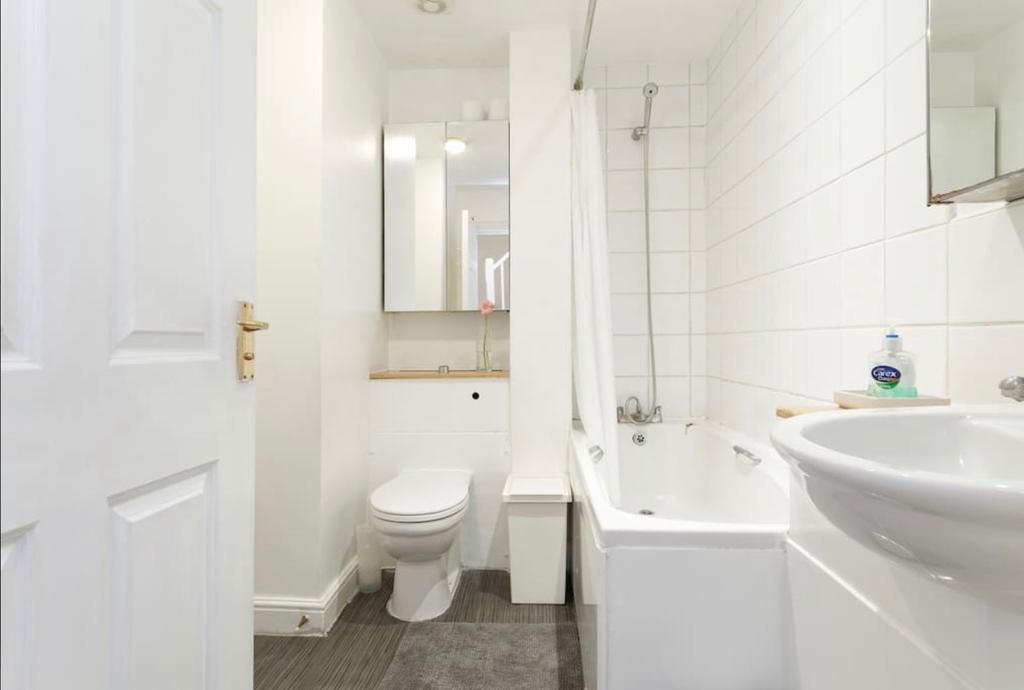 Lynbrook Grove Guesthouse Londra Esterno foto
